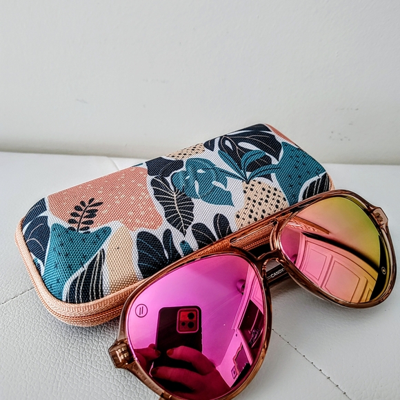 ~~BLENDERS🩷Skyway Sunglasses~~ - Picture 2 of 15